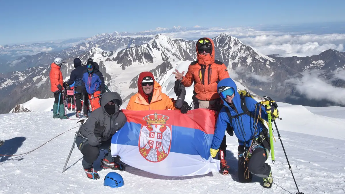 Visokogorska reprezentacija Srbije osvojila sva tri vrha:  Kazbek – Elbrus – Ararat