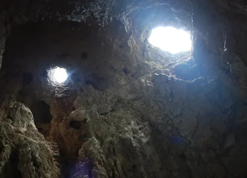 Petnička pećina – sa koje strane joj prići da preskočiš đubre