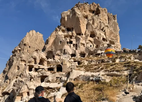 Svi putevi vode u Uchisar – Morate posetiti ovaj lepi grad u srcu Kapadokije