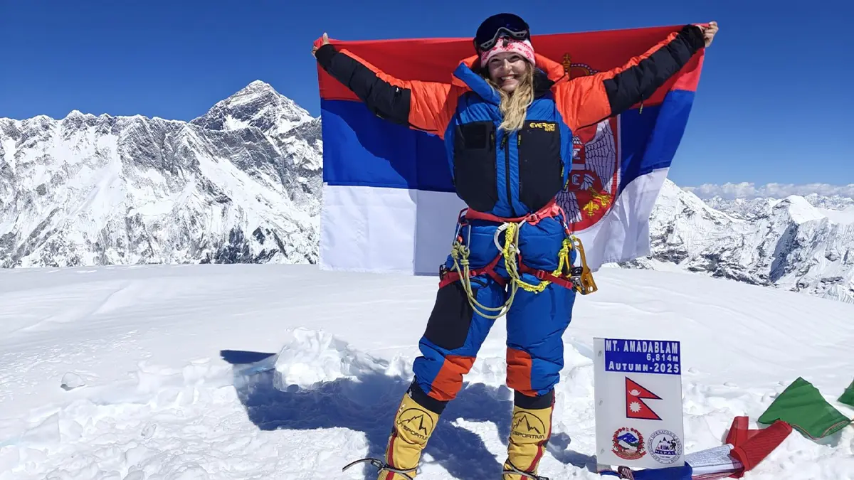 Naučnica i planinarka, Bogdana Jelić na jednom od najlepših vrhova Himalaja – Ama Dablam i priča koja inspiriše